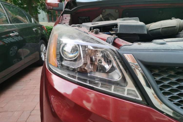Used BAIC Changhe M50S  Right Front Headlight