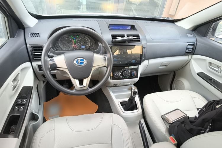 Used BAIC Changhe M50S 2019 1.4L Economy Class K14B-F Center Console