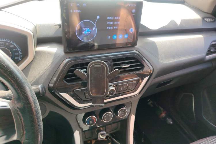 Used BAIC Changhe M70 2017 1.5L manual business class Audio And AC Panel