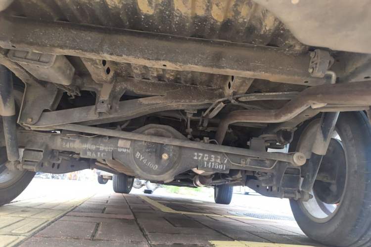 Used BAIC Changhe M70 2017 1.5L manual first-class cabin Chassis Rear