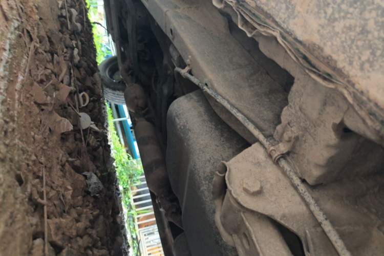 Used BAIC Changhe M70 2017 1.5L manual business class Chassis Rear Left