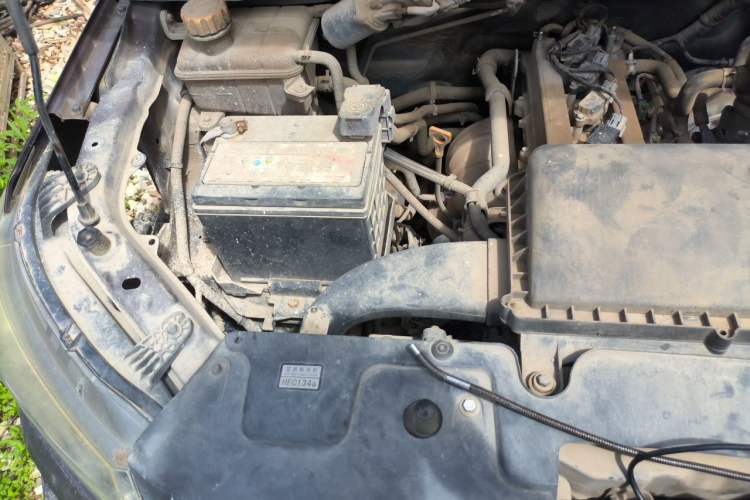 Used BAIC Changhe M70 2017 1.5L manual business class Engine Bay Right