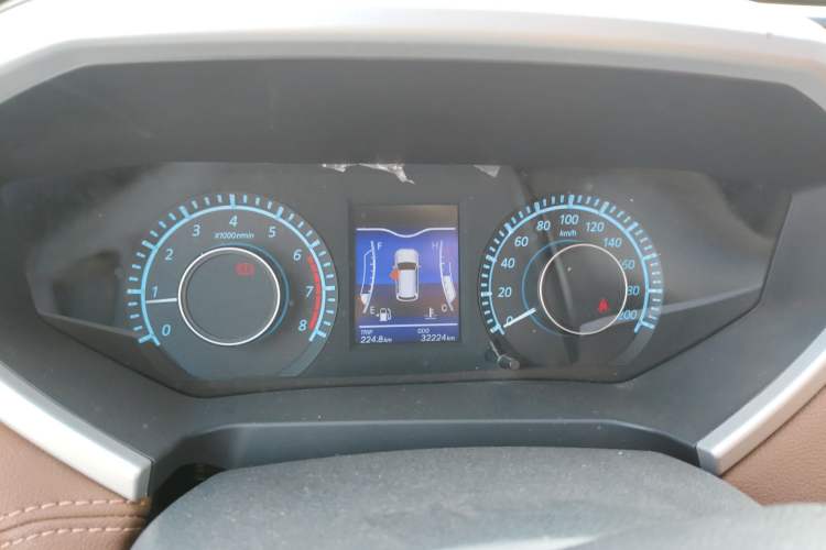 Used BAIC Changhe M70 2017 1.5L manual luxury cabin Instrument Cluster