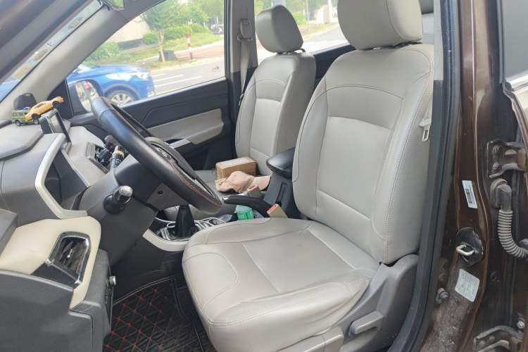 Used BAIC Changhe M70 2017 1.5L manual first-class cabin Left Front Seat