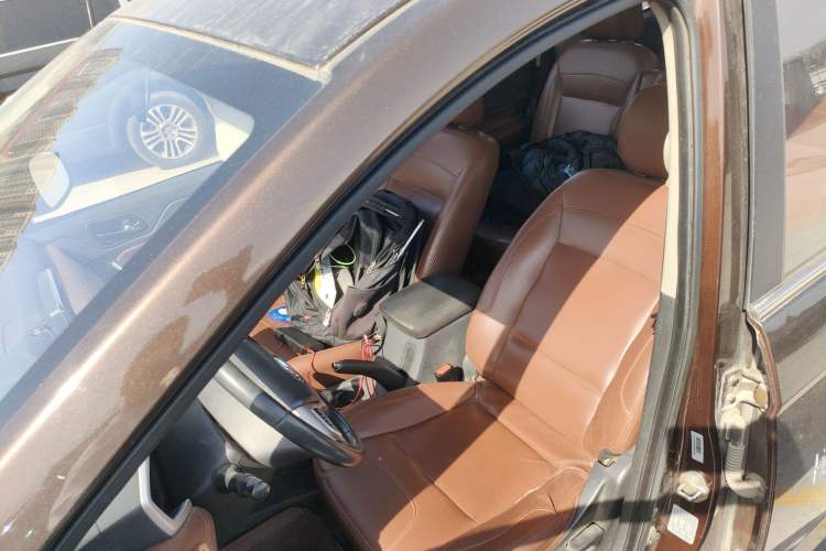 Used BAIC Changhe M70 2017 1.5L manual luxury cabin Left Front Seat