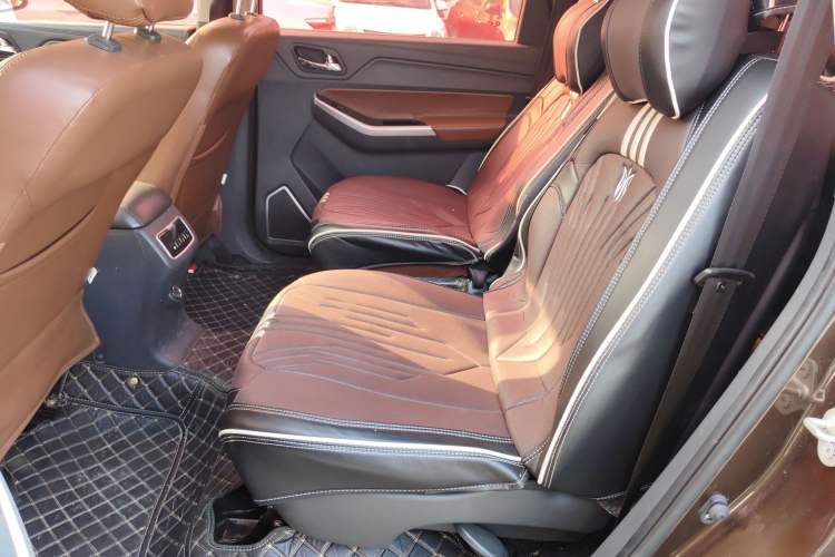 Used BAIC Changhe M70 2017 1.5L manual luxury cabin Left Rear Seat