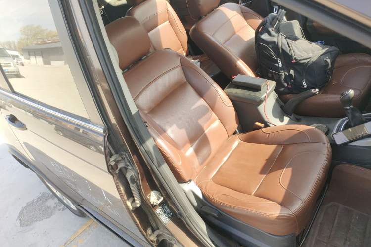 Used BAIC Changhe M70 2017 1.5L manual luxury cabin Right Front Seat
