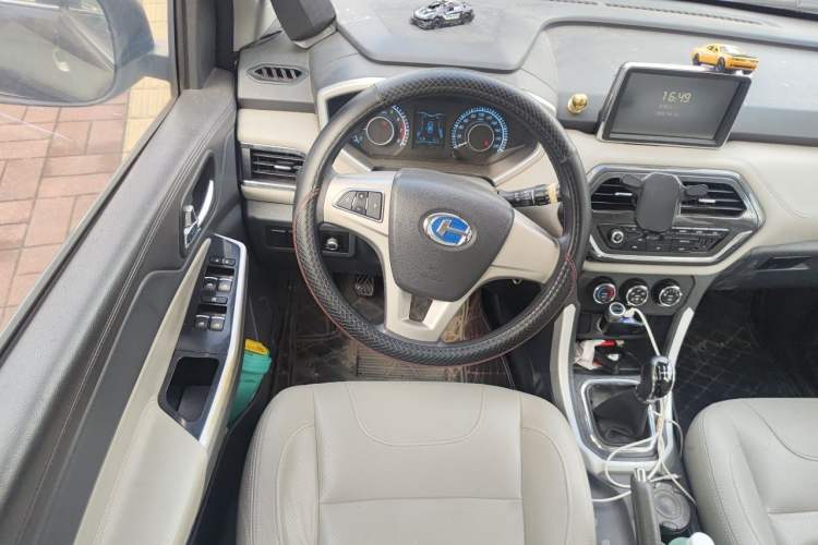 Used BAIC Changhe M70 2017 1.5L manual first-class cabin Steering Wheel
