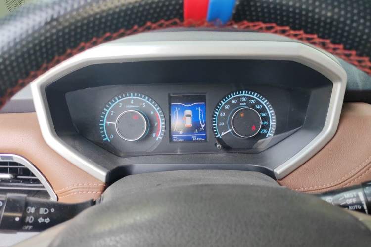 Used BAIC Changhe M70 2017 1.5L manual luxury cabin Instrument Cluster