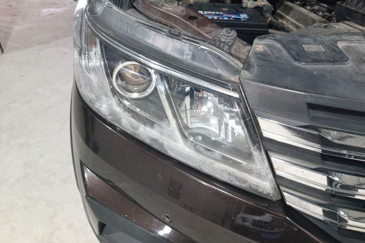 Used BAIC Changhe M70 2017 1.5L manual first-class cabin Right Front Headlight