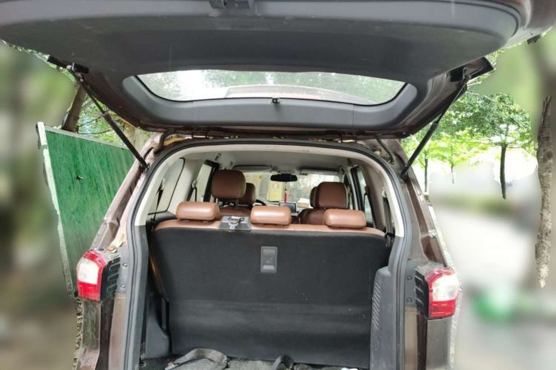 Used BAIC Changhe M70 2017 1.5L manual first-class cabin Trunk