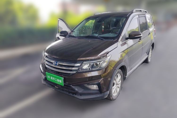 Used BAIC Changhe M70 2017 1.5L manual luxury cabin Guazi used car, China used car export, Used car for sale, Used  cars, Cheapest cars for sale