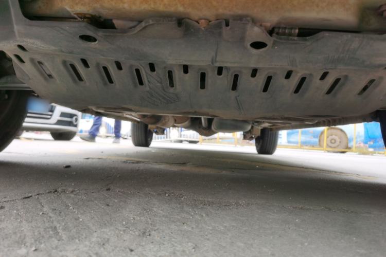 Used BAIC Changhe M70 2017 1.5L manual business class Chassis Front
