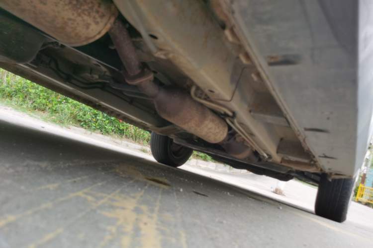 Used BAIC Changhe M70 2017 1.5L manual business class Chassis Rear Right