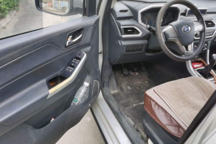 Used BAIC Changhe M70 2017 1.5L manual business class Driver Seat