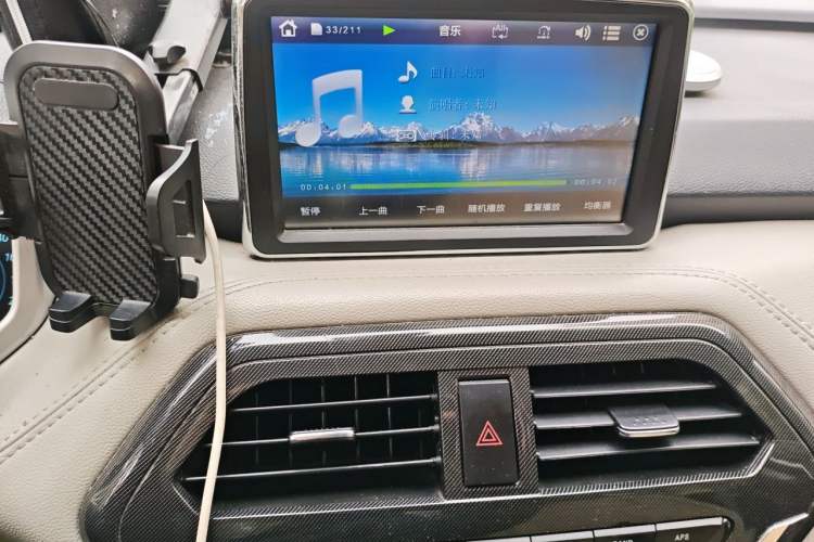 Used BAIC Changhe M70 2017 1.5L manual first-class cabin Audio And AC Panel