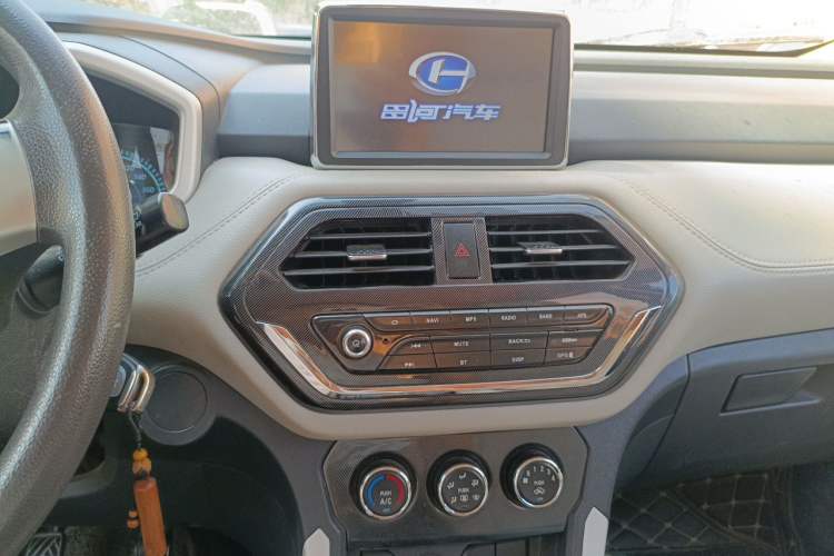 Used BAIC Changhe M70 2017 1.5L manual first-class cabin Audio And AC Panel