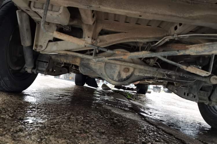 Used BAIC Changhe M70 2017 1.5L manual business class Chassis Rear