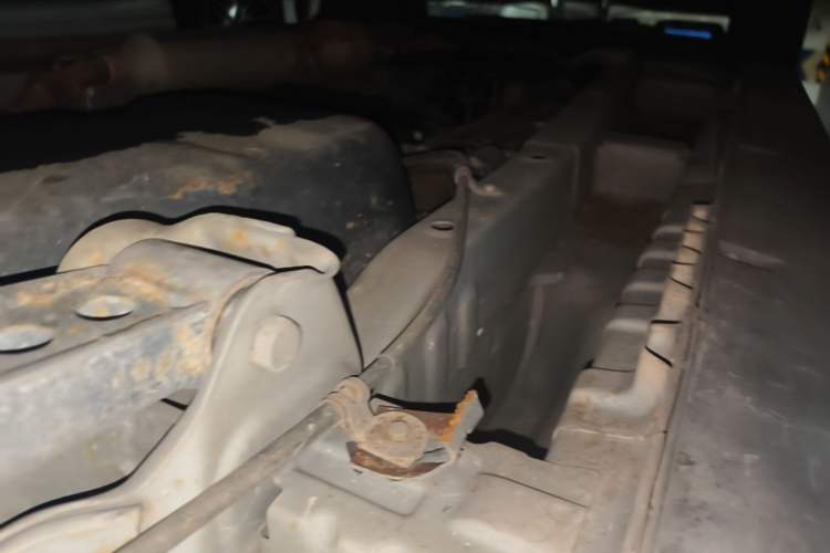 Used BAIC Changhe M70 2017 1.5L manual first-class cabin Chassis Rear Left