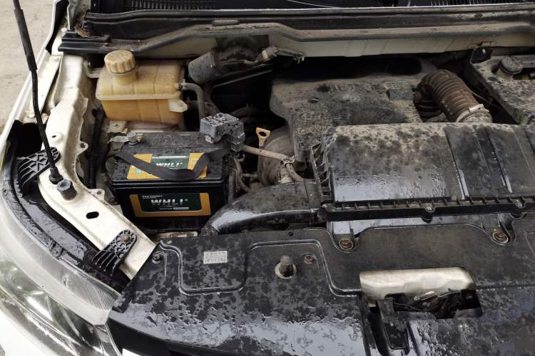 Used BAIC Changhe M70 2017 1.5L manual business class Engine Bay Right