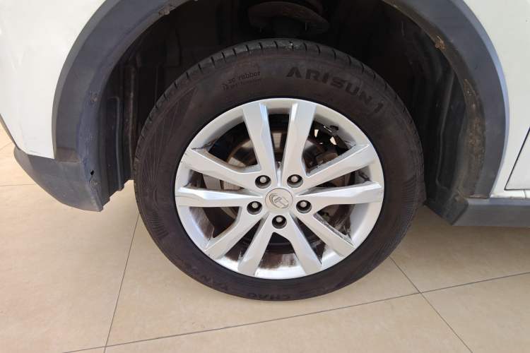 Used BAIC Changhe M70 2017 1.5L manual luxury cabin Exterior 7