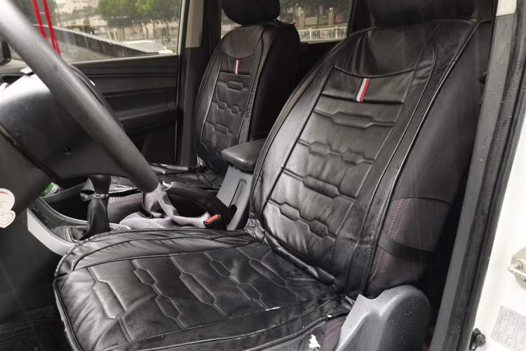 Used BAIC Changhe M70 2017 1.5L manual business class Left Front Seat