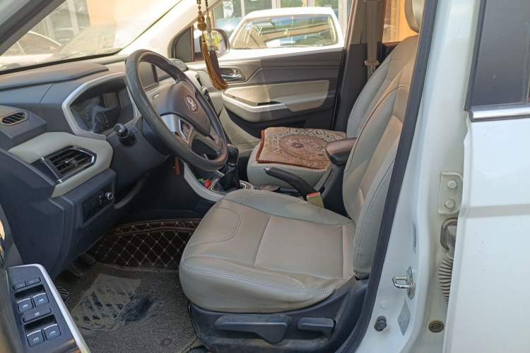 Used BAIC Changhe M70 2017 1.5L manual first-class cabin Left Front Seat