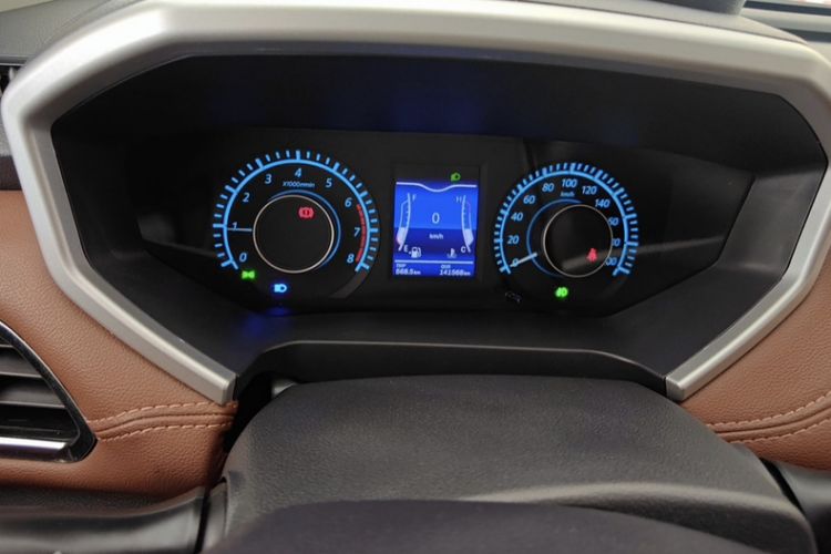 Used BAIC Changhe M70 2017 1.5L manual luxury cabin Odometer Close Up