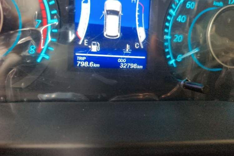 Used BAIC Changhe M70 2017 1.5L manual aviation cabin Odometer Close Up