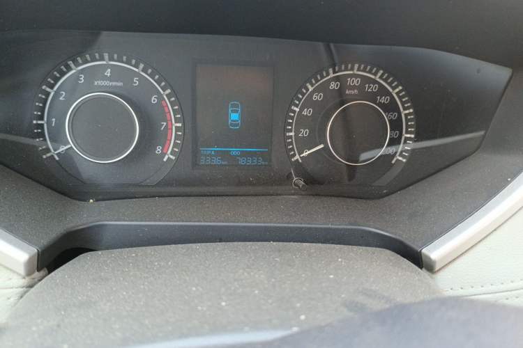 Used BAIC Changhe M70 2017 1.5L manual first-class cabin Odometer Close Up