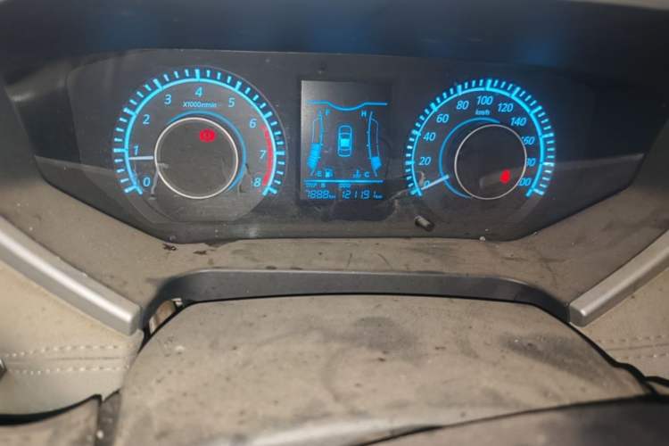 Used BAIC Changhe M70 2017 1.5L manual first-class cabin Odometer Close Up