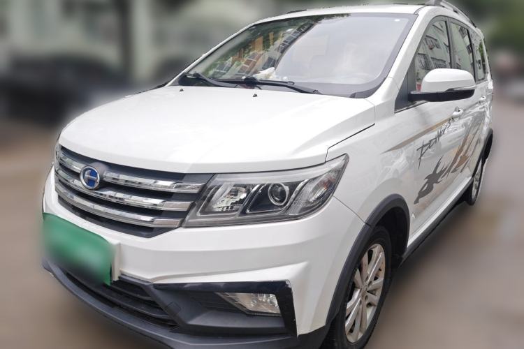 Used BAIC Changhe M70 2017 1.5L manual first-class cabin Guazi used car, China used car export, Used car for sale, Used cars, Cheapest cars for sale