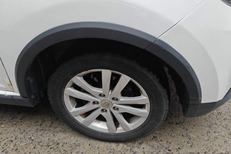 Used BAIC Changhe M70 2017 1.5L manual first-class cabin Right Front Wheel Hub