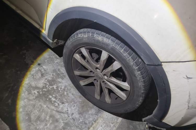 Used BAIC Changhe M70 2017 1.5L manual first-class cabin Right Front Wheel Hub