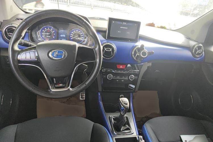 Used BAIC Changhe Q25 2016 1.5L Manual Lehui Edition Interior 2