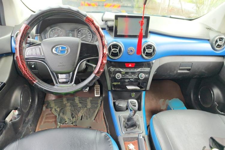 Used BAIC Changhe Q25 2016 1.5L Manual Lehui Edition Center Console