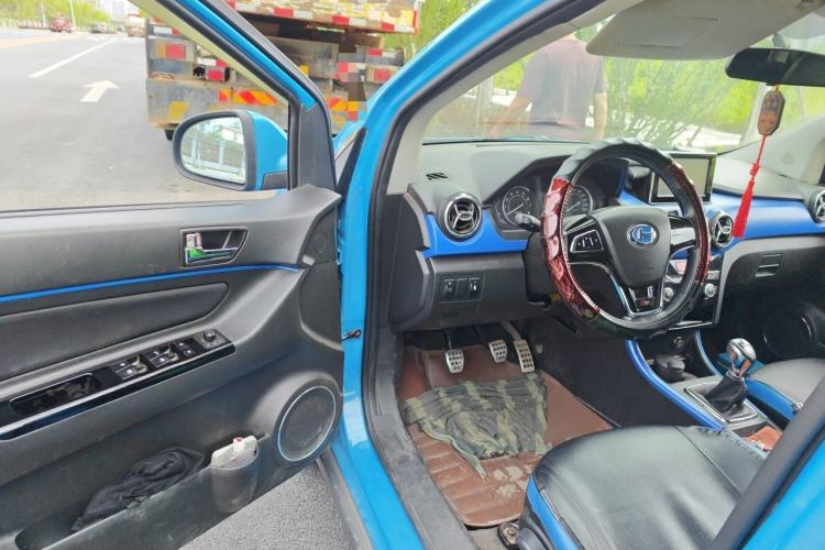 Used BAIC Changhe Q25 2016 1.5L Manual Lehui Edition Driver Seat