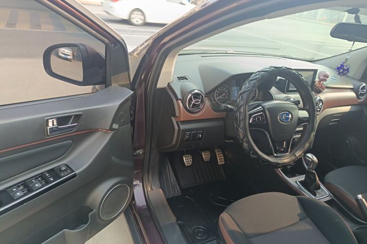 Used BAIC Changhe Q25 2016 1.5L Manual Lehui Edition Driver Seat