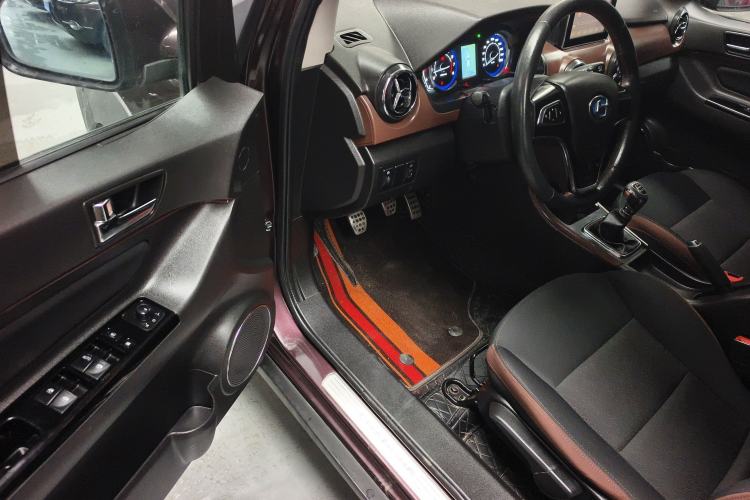 Used BAIC Changhe Q25 2016 1.5L Manual Lehui Edition Driver Seat
