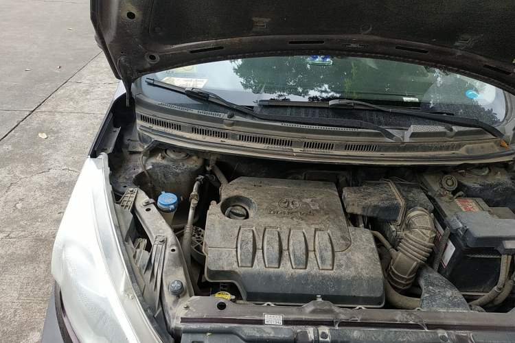 Used BAIC Changhe Q25 2016 1.5L Automatic Lehui Edition Engine Bay Right