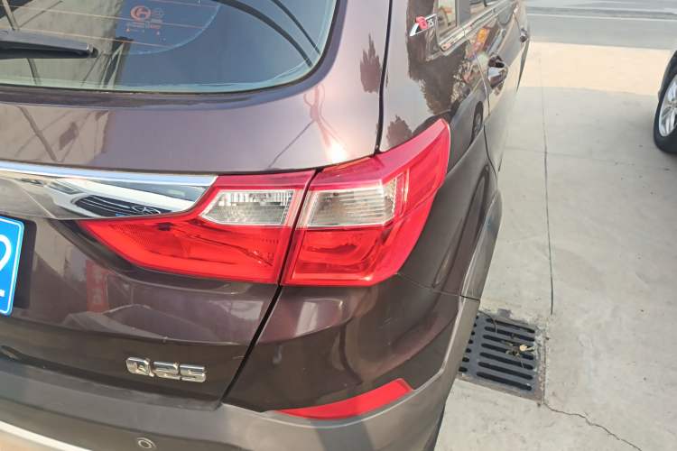 Used BAIC Changhe Q25 2016 1.5L Manual Lehui Edition Exterior 2
