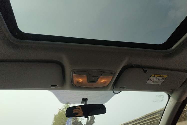 Used BAIC Changhe Q25 2016 1.5L Automatic Lehui Edition Headliner