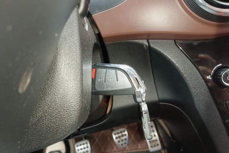 Used BAIC Changhe Q25 2016 1.5L Manual Fun Edition Interior 1