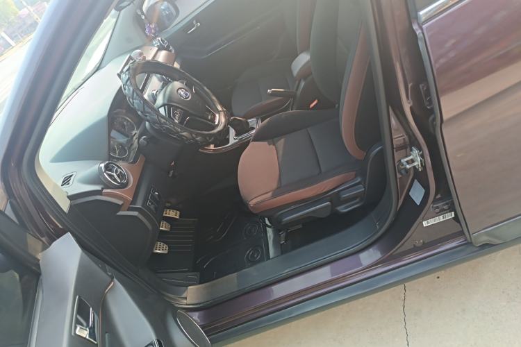Used BAIC Changhe Q25 2016 1.5L Manual Lehui Edition Left Front Seat