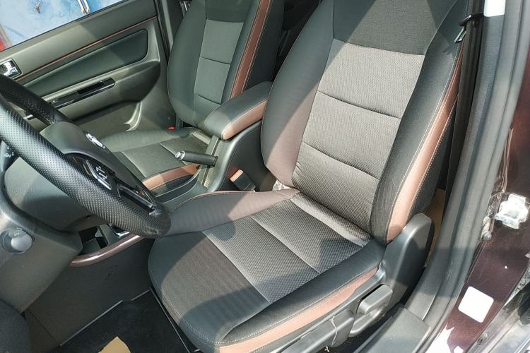 Used BAIC Changhe Q25 2016 1.5L Automatic Lehui Edition Left Front Seat
