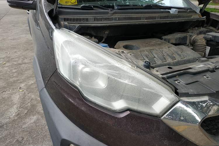 Used BAIC Changhe Q25 2016 1.5L Automatic Lehui Edition Right Front Headlight