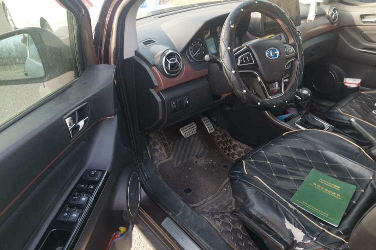 Used BAIC Changhe Q25 2016 1.5L Automatic Lehui Edition Driver Seat