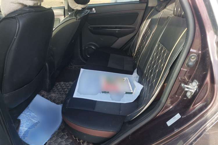 Used BAIC Changhe Q25 2016 1.5L Automatic Lehui Edition Left Rear Seat