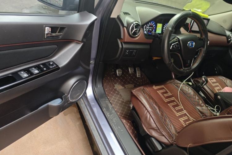 Used BAIC Changhe Q25 2016 1.5L Manual Lehui Edition Driver Seat