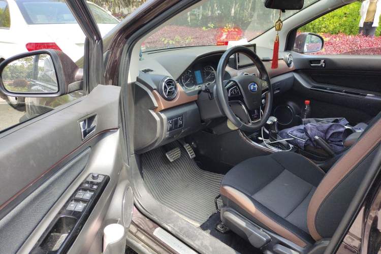 Used BAIC Changhe Q25 2016 1.5L Automatic Lehui Edition Driver Seat